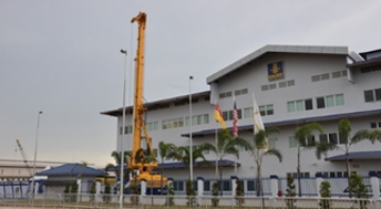 BAUER (MALAYSIA) SDN BHD